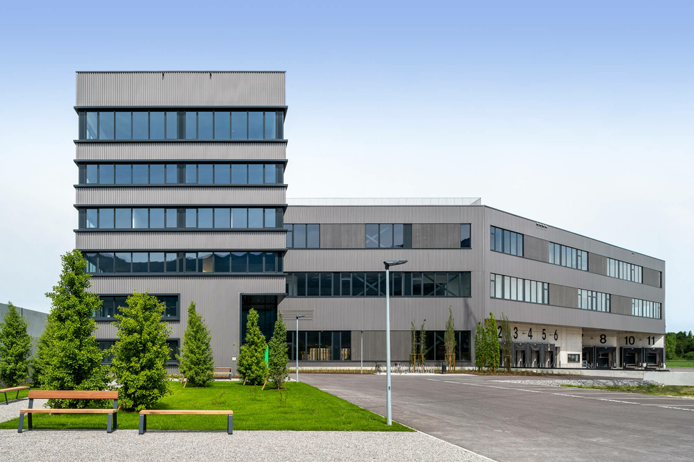 Grass-Headquarter-aussen