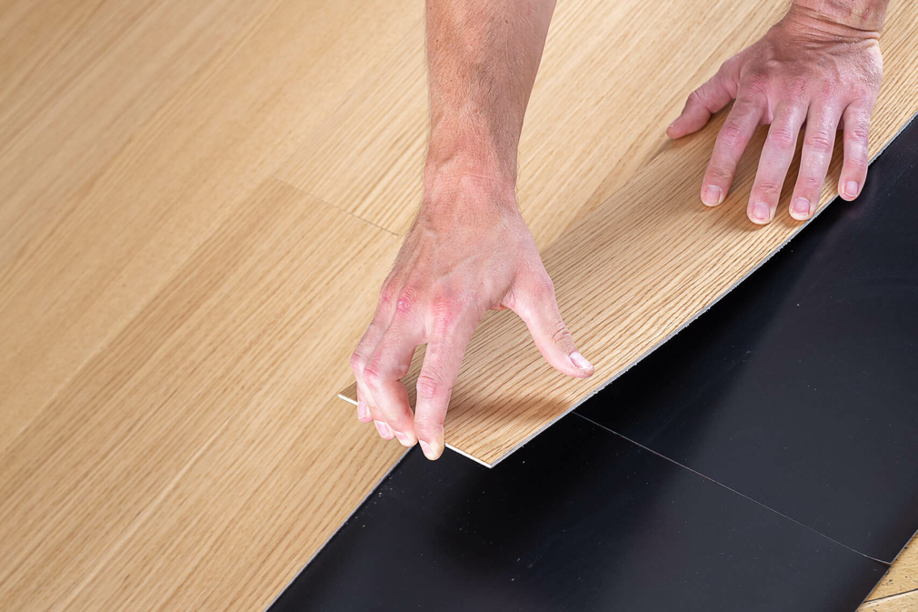 FlexFix Echtholzboden Einlegen_grosse_Flaeche