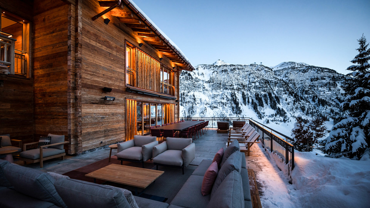 Rhomberg Bau Chalet Oberlech aussen.jpg