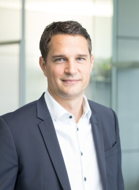 Portrait Tobias Vonach 2 (1).jpg