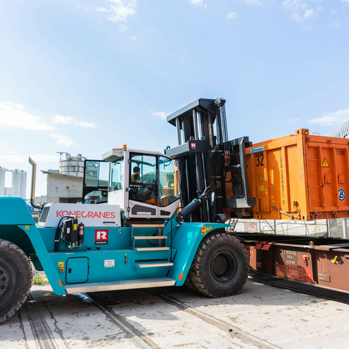 Containerübergabe-Recycling