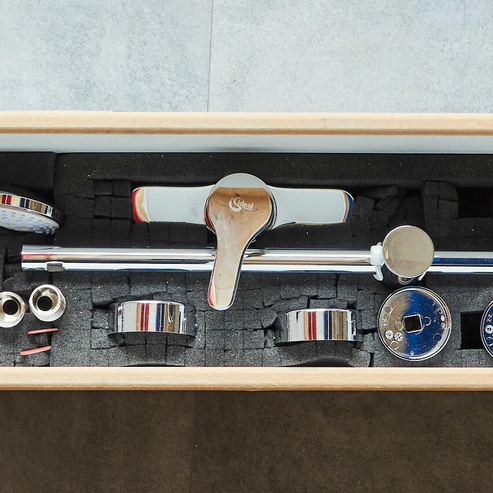 Anlieferung Sanitär Komponenten