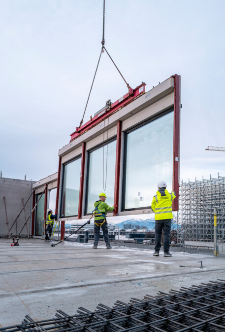 GOLDBECK RHOMBERG_ Blue_ConcreteL1330274